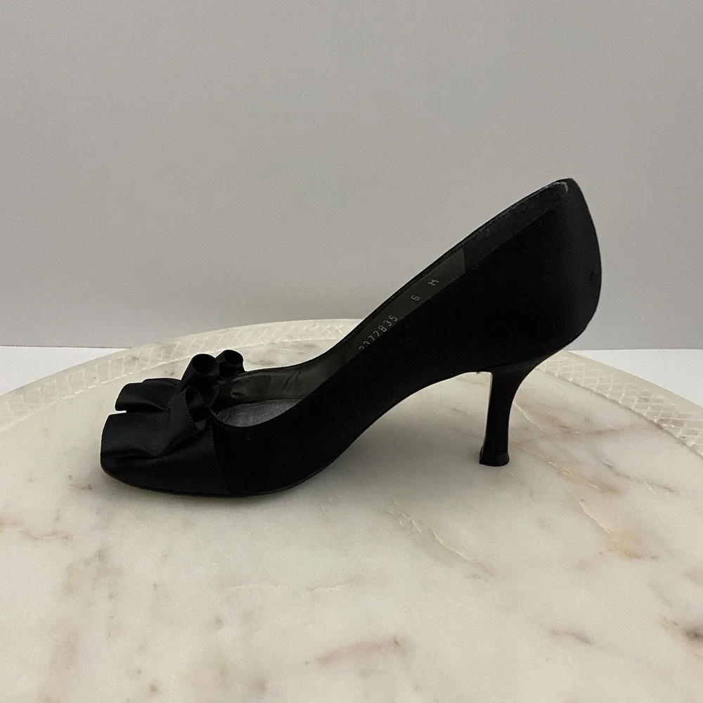 Stuart Weitzman Heels Open Toe Black Sandals Satin Ruffle Women's Size 6